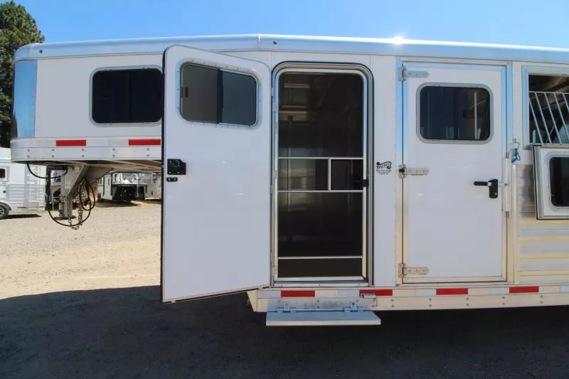 used Horse Trailers Exiss Trailers  for sale, in Woodland, WA Thumbnail 3