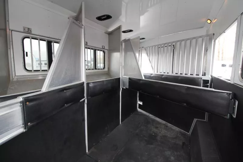 used Horse Trailers Sundowner Trailers  for sale, in Woodland, WA Thumbnail 41