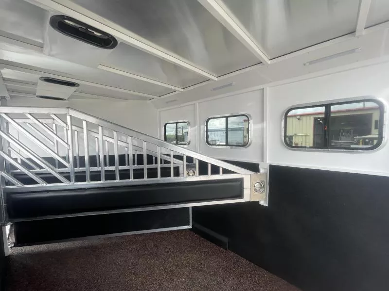 used Horse Trailers Trails West Manufacturing  for sale, in Woodland, WA Thumbnail 20