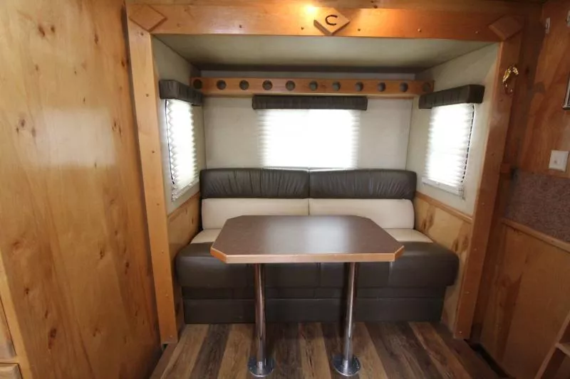 used Horse Trailers Classic Manufacturing  for sale, in Woodland, WA Thumbnail 10