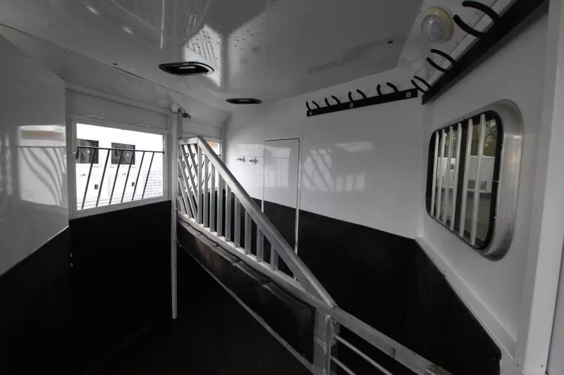 used Horse Trailers Trails West Manufacturing  for sale, in Woodland, WA Thumbnail 19