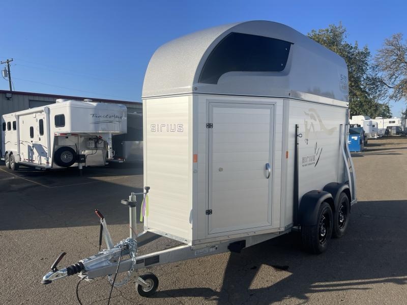 2023 SunLite Trailers S75 Sirius Warmblood Horse Trailer 8ft Tall