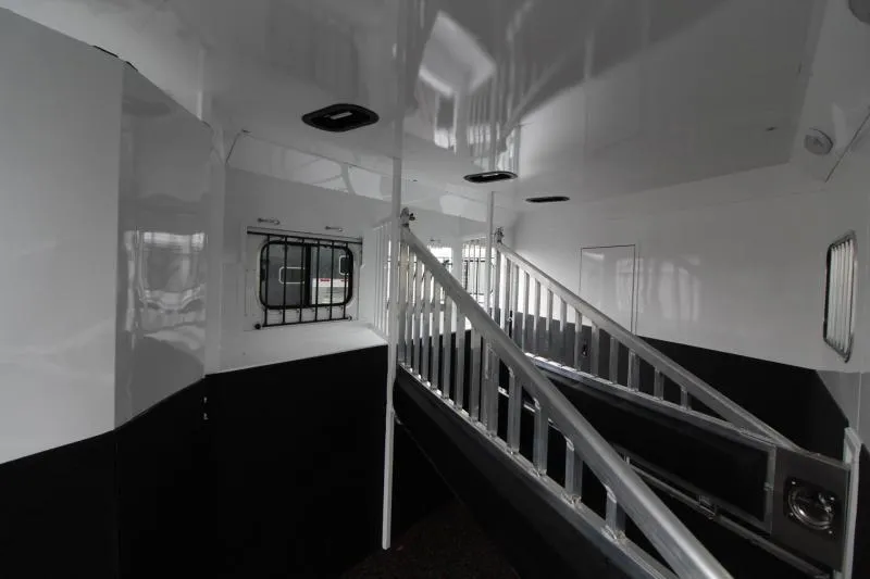 used Horse Trailers Trails West Manufacturing  for sale, in Woodland, WA Thumbnail 23