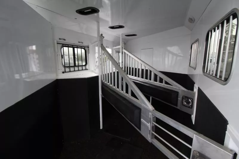 used Horse Trailers Trails West Manufacturing  for sale, in Woodland, WA Thumbnail 20