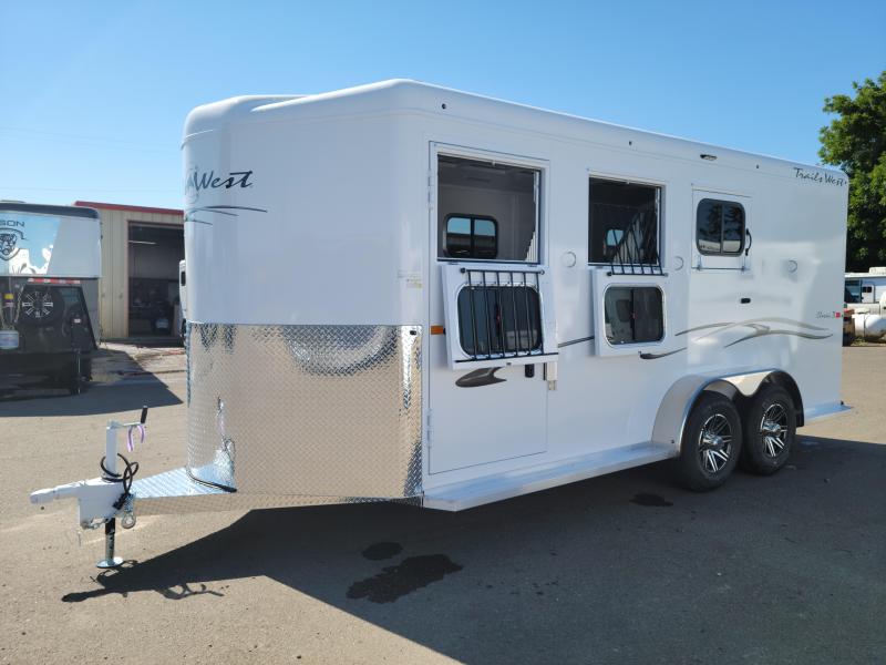 2023 Trails West Classic II 3 Horse Bumper Pull Drop Down Windows & Bars- Escape Door- Rubber Mats- Aluminum Air Flow dividers- Warmblood Height & Stalls- Swing Out Saddle Rack- LED Load Light- Water Tank- 2023 Trails West Classic II 3 Horse Bumper Pull Drop Down Windows & Bars- Escape Door- Rubber Mats- Aluminum Air Flow dividers- Warmblood Height & Stalls- Swing Out Saddle Rack- LED Load Light- Water Tank-