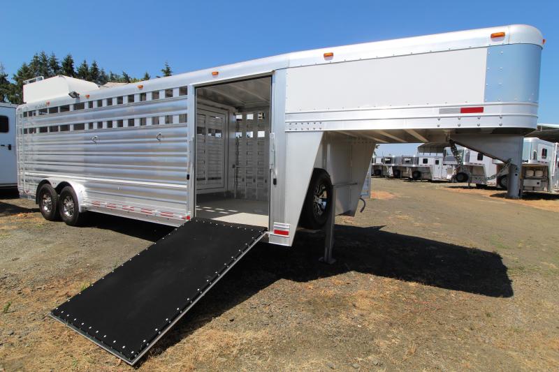 2020 Platinum Coach 24' Stock Club Calf Trailer Livestock Trailer 2020 Platinum Coach 24' Stock Club Calf Trailer Livestock Trailer