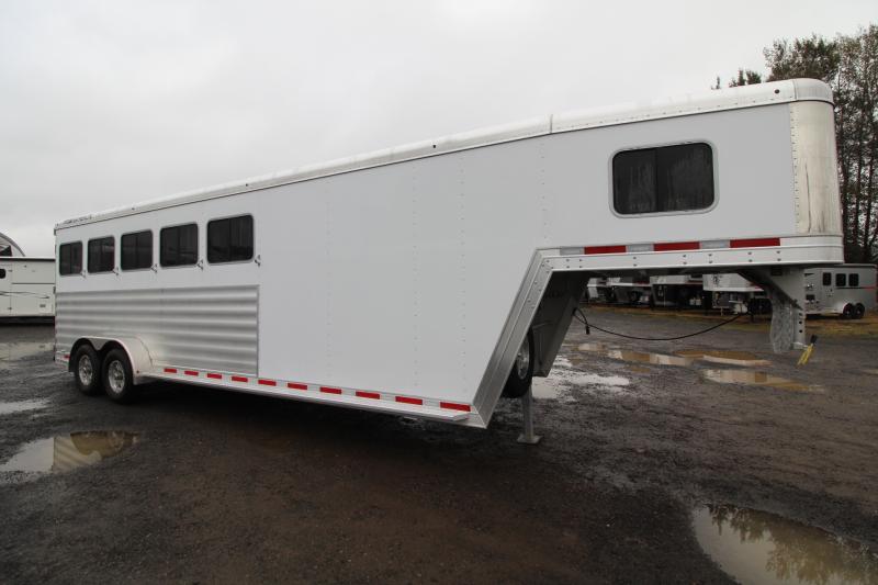 2023 Featherlite 7541 5 Horse Trailer 7' 6" Tall Rear Tack