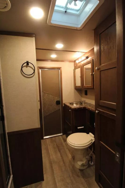 new Stock / Stock Combo Trailers SMC Horse Trailers  for sale, in Woodland, WA Thumbnail 14