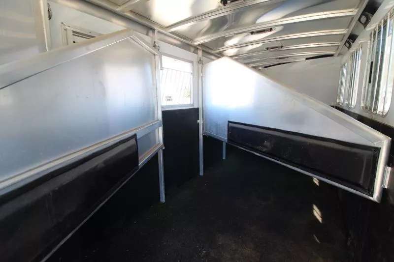 used Horse Trailers Exiss Trailers  for sale, in Woodland, WA Thumbnail 8