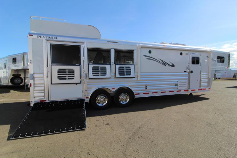 REORDERED 2021 Platinum 3H Side Load-10' SW Outlaw LQ-Couch on Drop Wall-Hay Rack-Stunning Interior- REORDERED 2021 Platinum 3H Side Load-10' SW Outlaw LQ-Couch on Drop Wall-Hay Rack-Stunning Interior-