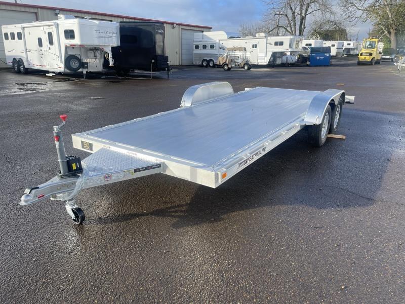 2023 Featherlite 3182 18' Flatbed Trailer - Removable aluminum fenders - Rub rail welded to stake pockets - Aluminum treadplate hitch cover - Surface mount airline tie down system 2023 Featherlite 3182 18' Flatbed Trailer - Removable aluminum fenders - Rub rail welded to stake pockets - Aluminum treadplate hitch cover - Surface mount airline tie down system
