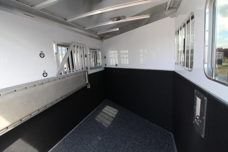 new Horse Trailers Featherlite  for sale, in Woodland, WA Thumbnail 8
