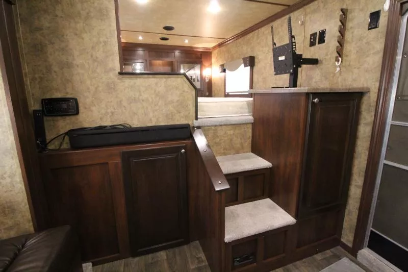 used Horse Trailers Exiss Trailers  for sale, in Woodland, WA Thumbnail 5