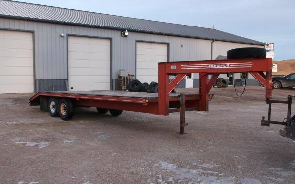 1993 Donahue 20' Gooseneck Flatbed 1993 Donahue 20' Gooseneck Flatbed