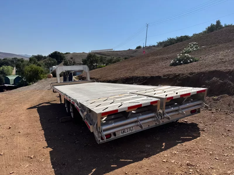 used Equipment / Flatbed Trailers EBY  for sale, in Thousand Oaks, CA Thumbnail 2