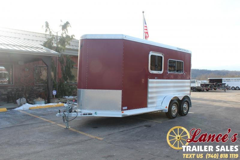 2015 Featherlite 2 Horse Straight Load Horse Trailer 2015 Featherlite 2 Horse Straight Load Horse Trailer