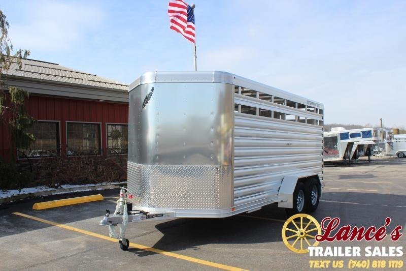2020 Featherlite 16' Livestock Trailer 2020 Featherlite 16' Livestock Trailer