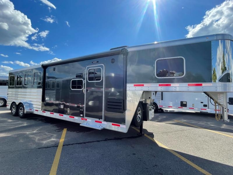 2022 Exiss Trailers 7411 CXF LQ Horse Trailer 2022 Exiss Trailers 7411 CXF LQ Horse Trailer