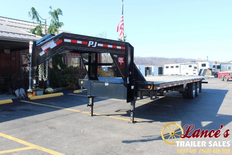 2019 PJ Trailers 32' Equipment Trailer 2019 PJ Trailers 32' Equipment Trailer