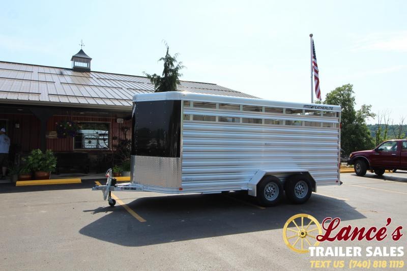 2021 Featherlite 16' Livestock Trailer 2021 Featherlite 16' Livestock Trailer