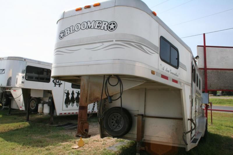 2001 Bloomer new generation Horse Trailer 2001 Bloomer new generation Horse Trailer