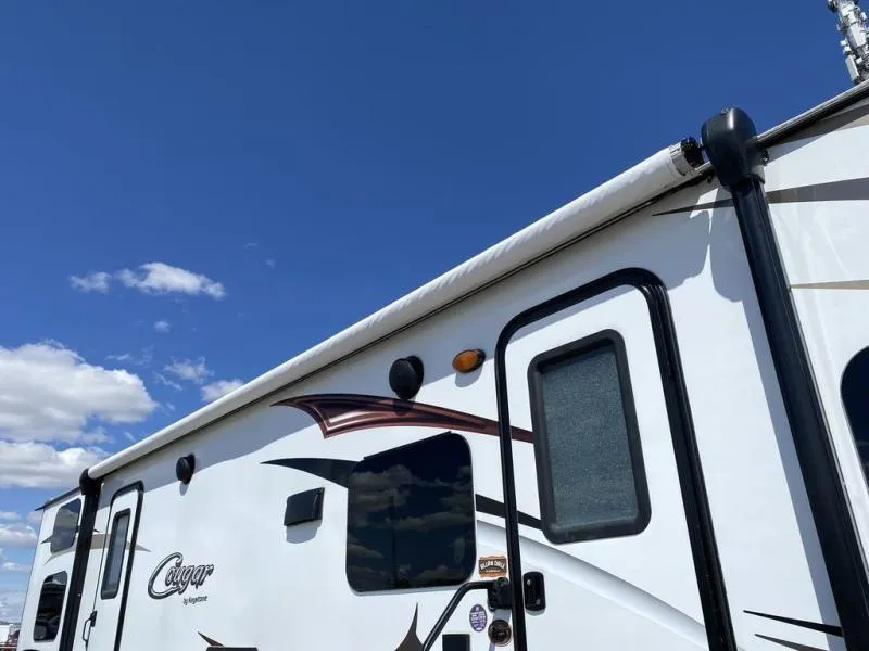 2015 Keystone RV cougar 31sqbwe