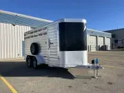2022 Featherlite Trailers 8107-6716 