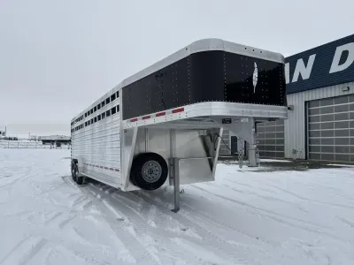 2026 Featherlite Trailers 8127-7624