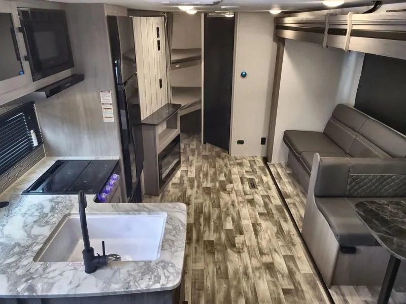 2024 Dutchmen RV kodiak 27sbh