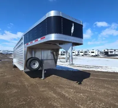 2025 Featherlite Trailers 8127-7024