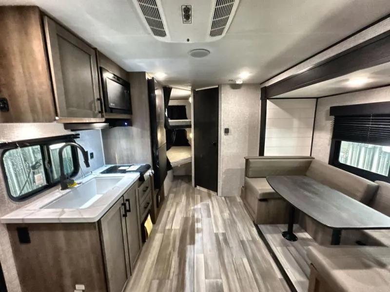 2025 Starcraft RV