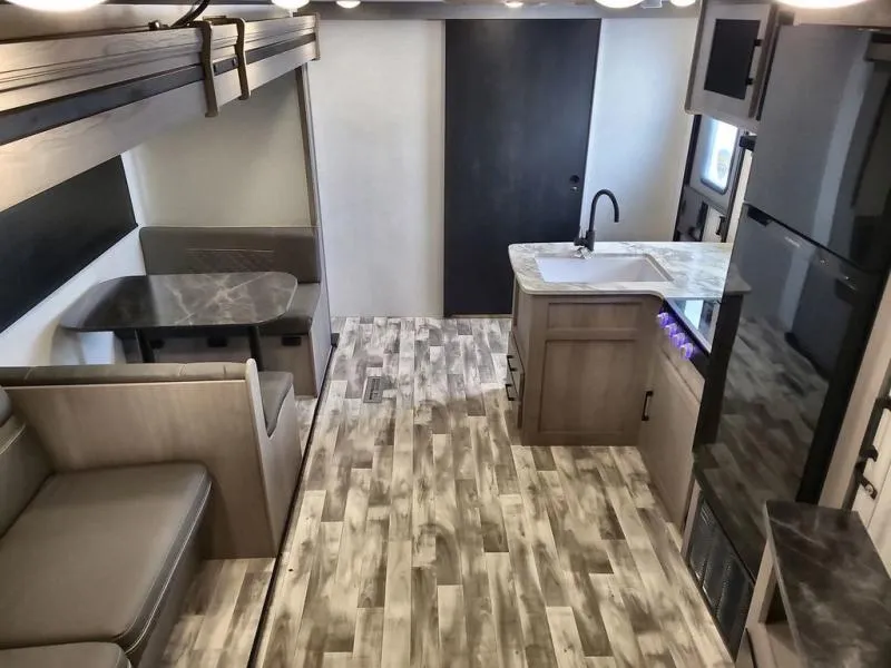 2024 Dutchmen RV kodiak 27sbh