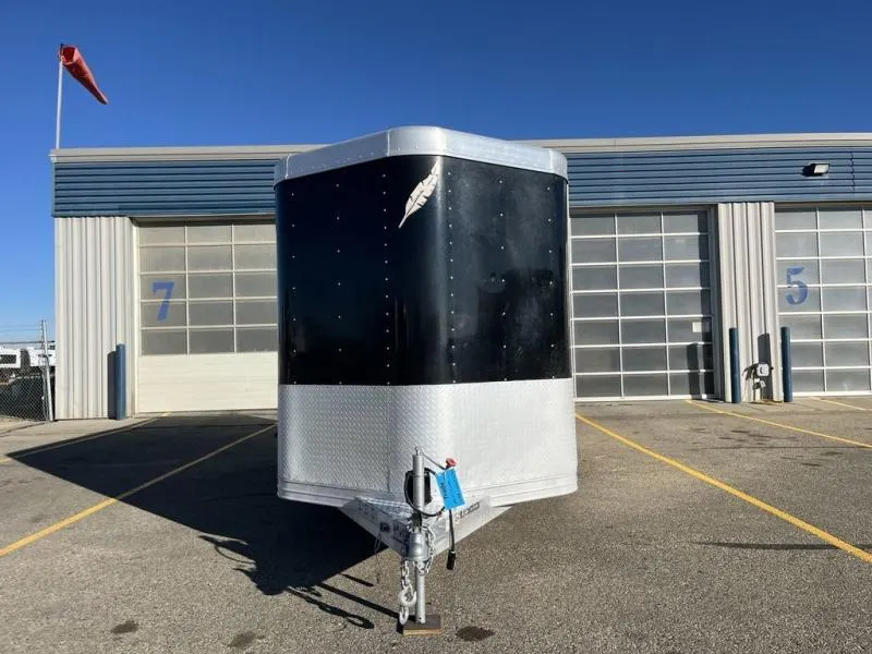 2022 Featherlite