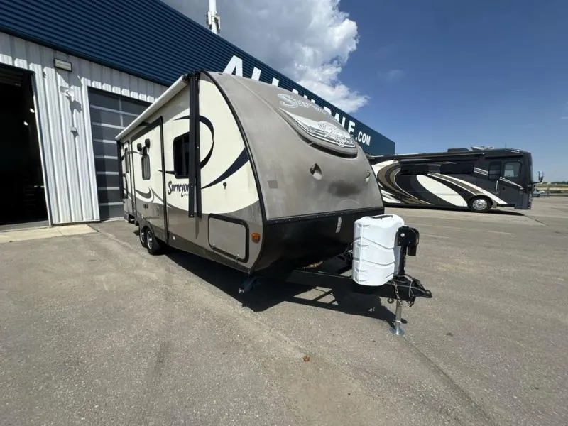 2016 Forest River surveyor 226rbds