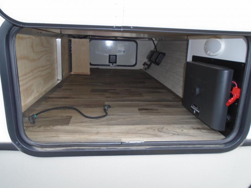 used Travel Trailers Keystone RV Cougar Half-Ton for sale, in Marlette, MI Thumbnail 3