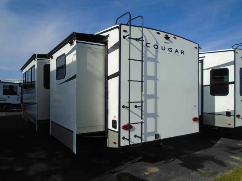 2024 Keystone RV 32BHS Cougar HalfTon Fifth Wheel