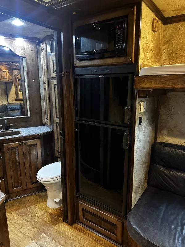 used Horse Trailers Bloomer  for sale, in Stephenville, TX Thumbnail 19