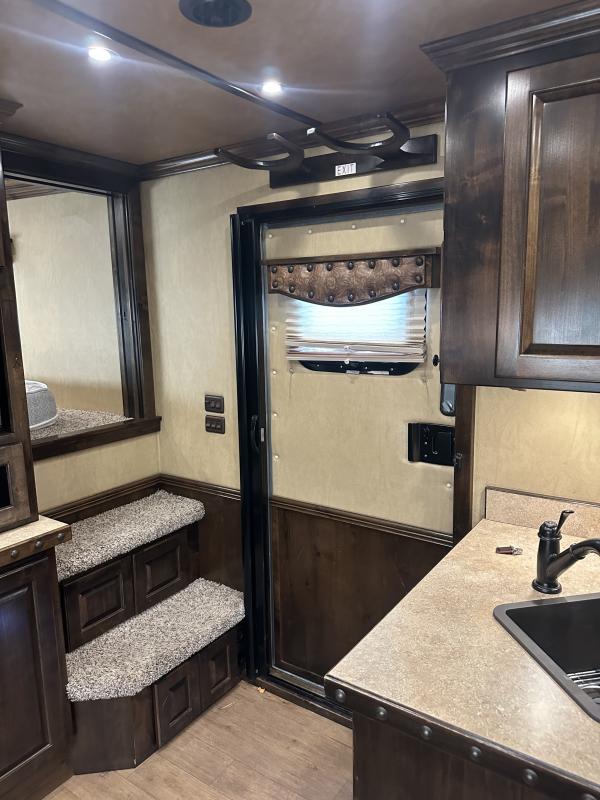 used Horse Trailers Bloomer  for sale, in Stephenville, TX Thumbnail 13