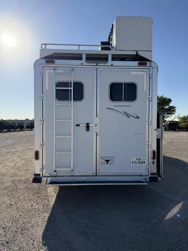 used Horse Trailers Platinum Coach  for sale, in Stephenville, TX Thumbnail 3