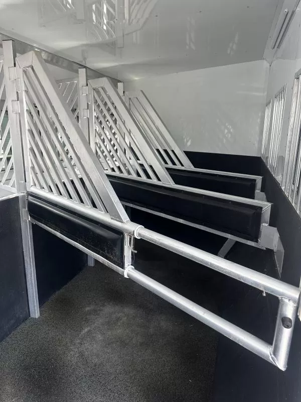 used Horse Trailers Bloomer  for sale, in Stephenville, TX Thumbnail 16