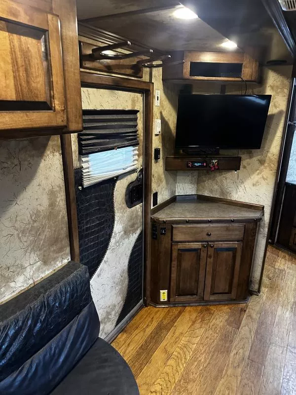 used Horse Trailers Bloomer  for sale, in Stephenville, TX Thumbnail 18