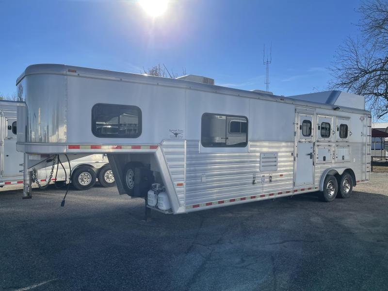 2008 Hart Ultimate 3 Horse 10'8 SW LQ 2008 Hart Ultimate 3 Horse 10'8 SW LQ