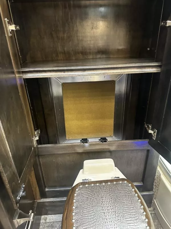 used Horse Trailers Bloomer  for sale, in Stephenville, TX Thumbnail 34