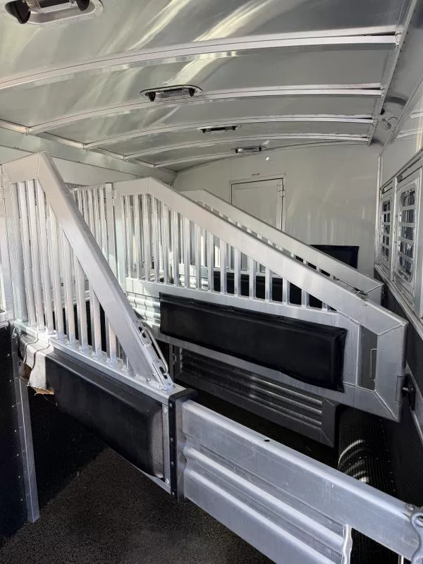 used Horse Trailers Elite Trailers  for sale, in Stephenville, TX Thumbnail 9