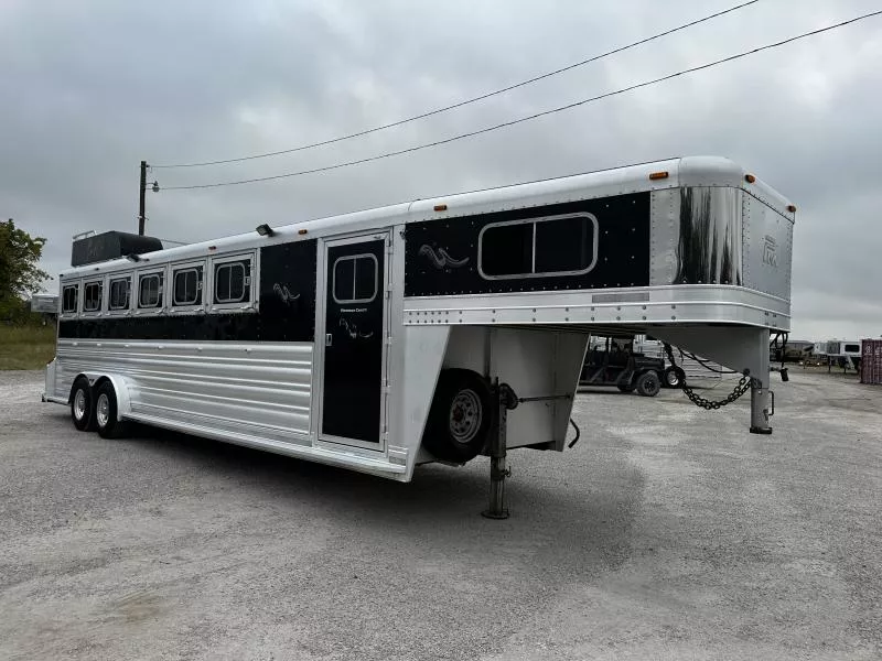 used Horse Trailers Platinum Coach  for sale, in Stephenville, TX Thumbnail 10