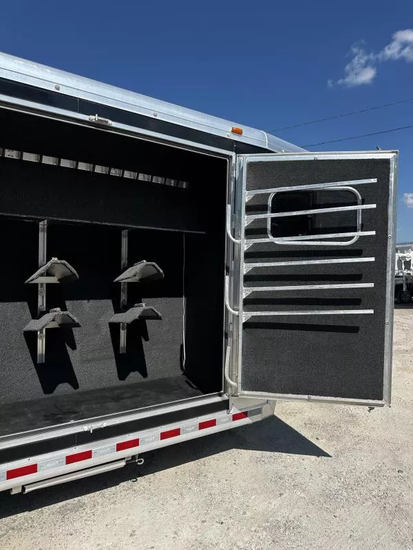 used Horse Trailers Hart Trailers  for sale, in Stephenville, TX Thumbnail 15