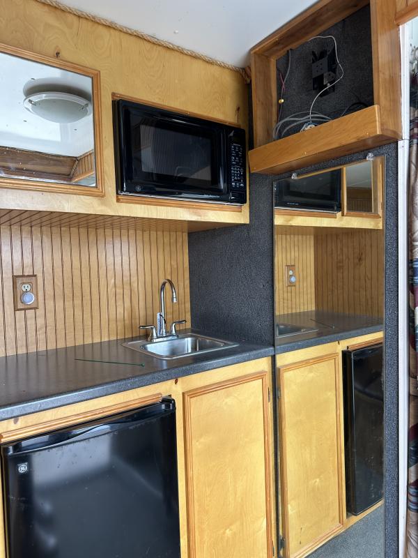 used Horse Trailers Hart Trailers  for sale, in Stephenville, TX Thumbnail 5