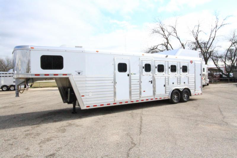 2019 Hart 4H Jackpot 8' SW Smart Tack Horse Trailer 2019 Hart 4H Jackpot 8' SW Smart Tack Horse Trailer