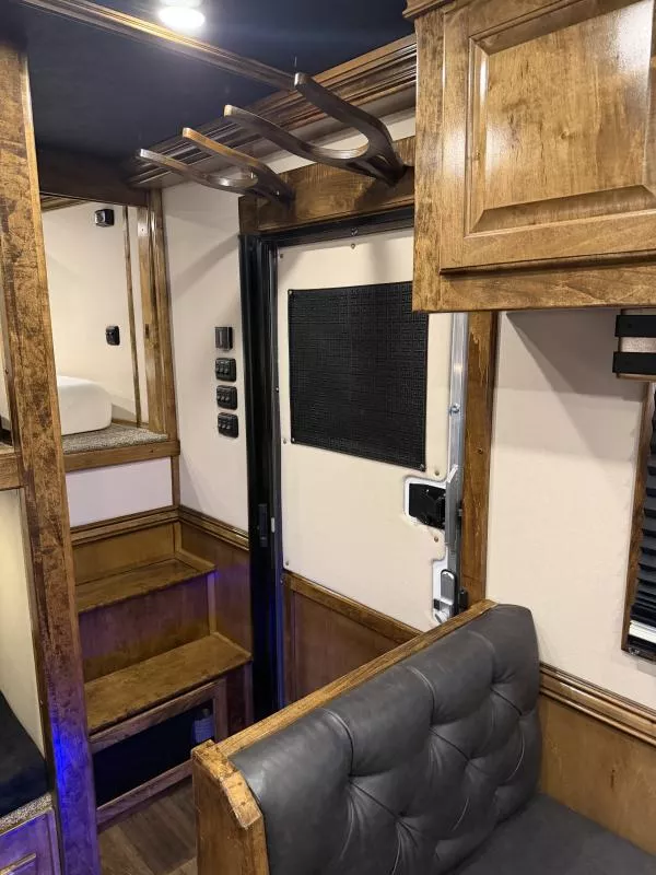 used Horse Trailers Hart Trailers  for sale, in Stephenville, TX Thumbnail 17