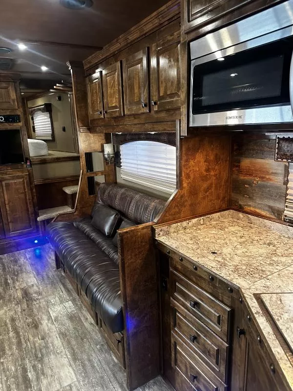 used Horse Trailers Hart Trailers  for sale, in Stephenville, TX Thumbnail 29